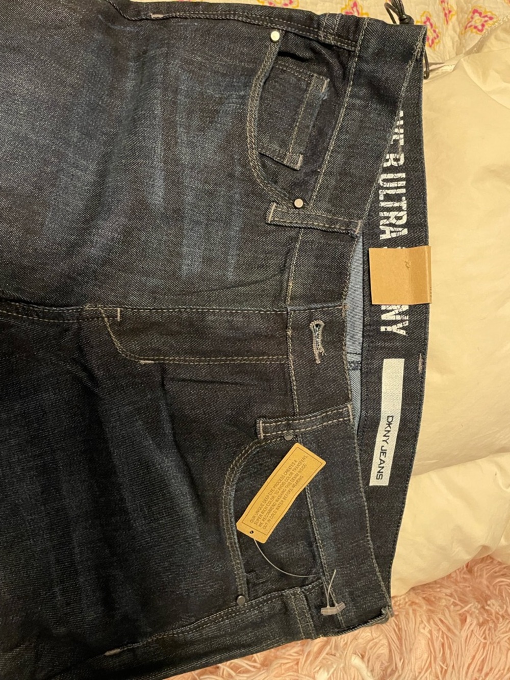 New with tags DKNY women’s Dark Indigo Slim Straight Jeans